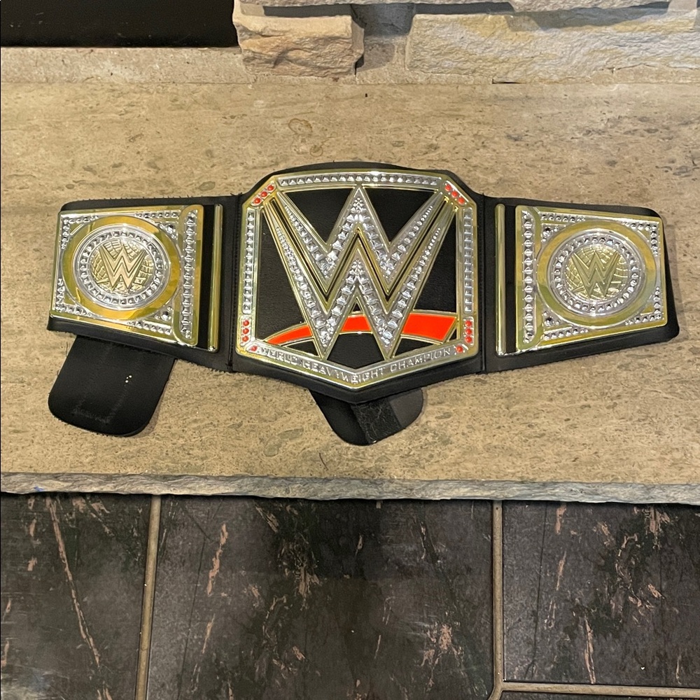 WWE Replica World Heavyweight Championship Belt